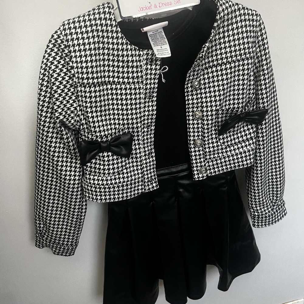 Girls 2 piece outfit